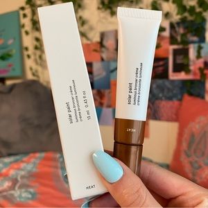 New glossier luminous bronzer solar paint- heat